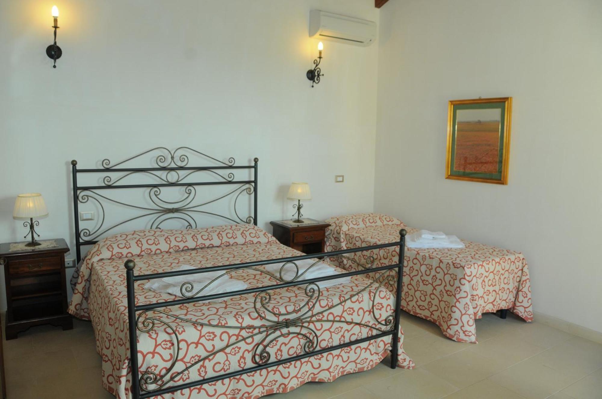 Agriturismo Masseria Quaremme Карпиньяно-Салентино Номер фото