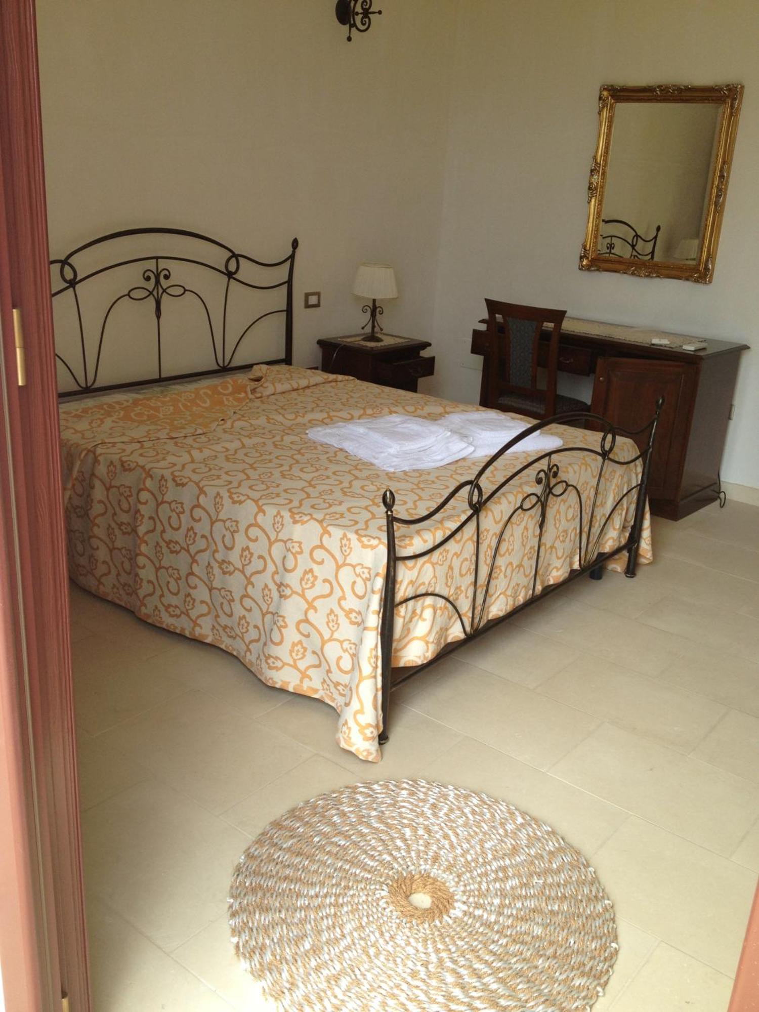 Agriturismo Masseria Quaremme Карпиньяно-Салентино Номер фото