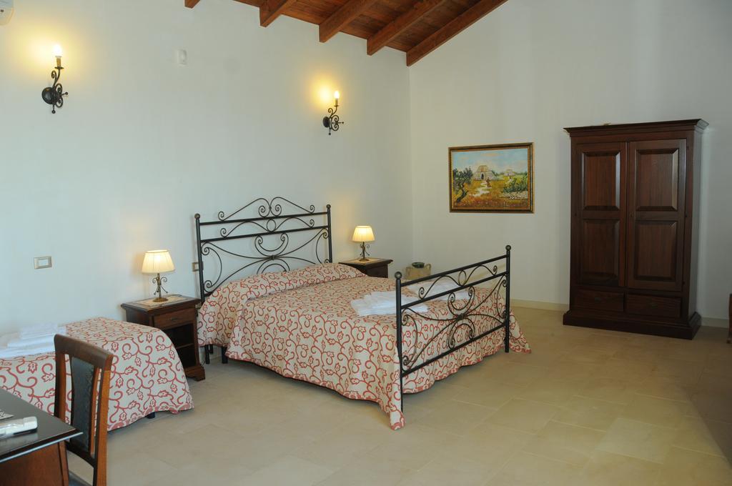 Agriturismo Masseria Quaremme Карпиньяно-Салентино Номер фото