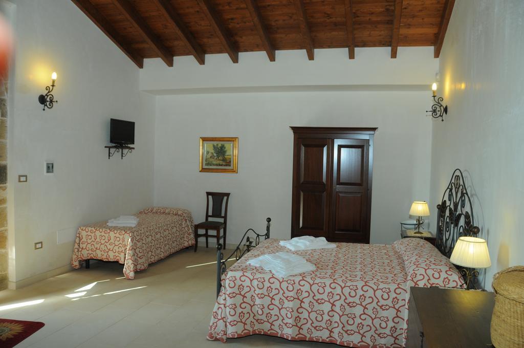 Agriturismo Masseria Quaremme Карпиньяно-Салентино Экстерьер фото